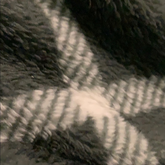 Meet your Posher, Kay - Picture 1 of 1